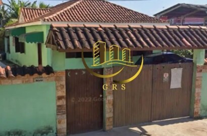 CASA À VENDA NO BALNEÁRIO EM SÃO PEDRO DA ALDEIA-RJ.