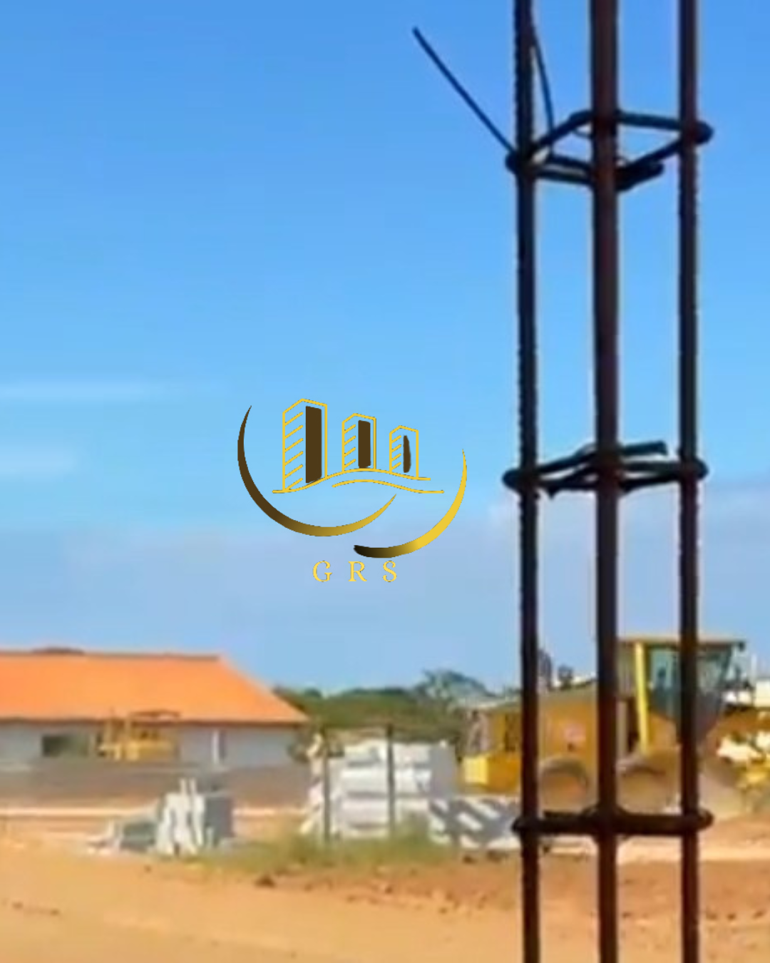 TERRENO À VENDA NO RIVIERA BOSQUE CLUBE EM SÃO PEDRO DA ALDEIA-RJ.