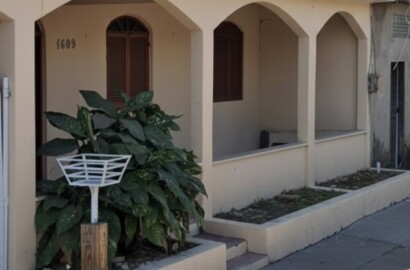 CASA À VENDA NA ESTRADA DOS PASSAGEIROS PORTO DO CARRO EM SÃO PEDRO DA ALDEIA-RJ.